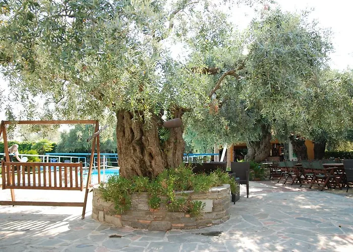 Aparthotel Monemvasia 3*